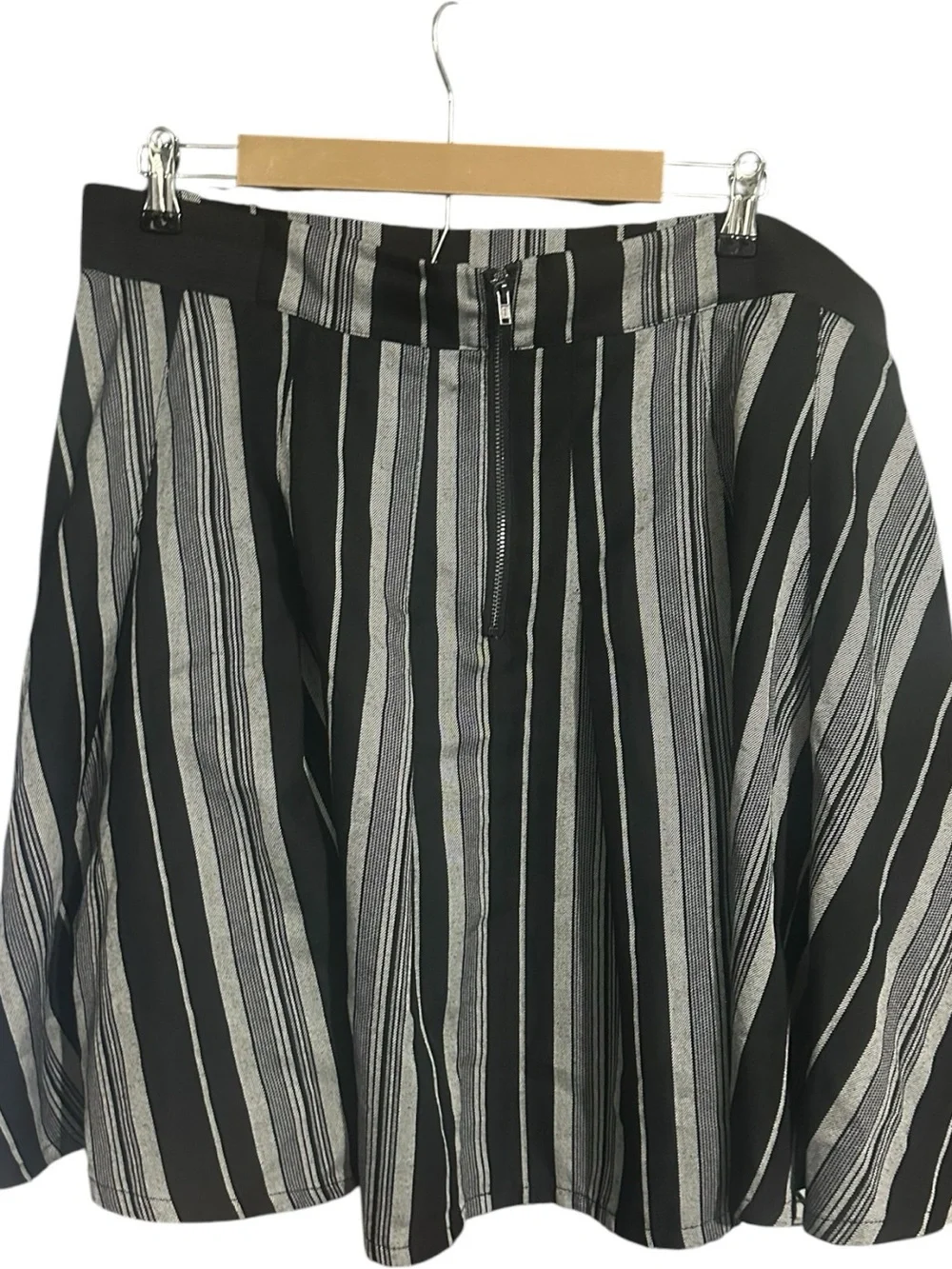 Torrid Striped Twill Mini Skater Skirt Black Gray Size 2X